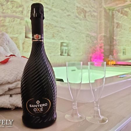Dofely - Suite By The Sea Polignano a Mare Bagian luar foto