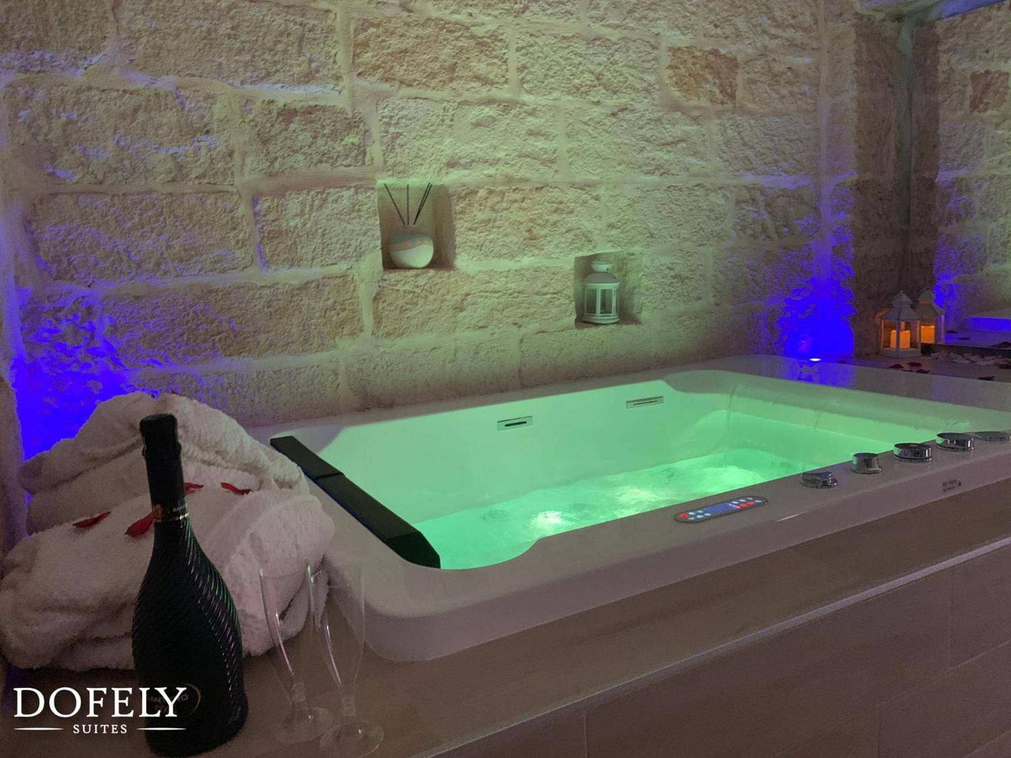 Dofely - Suite By The Sea Polignano a Mare Bagian luar foto